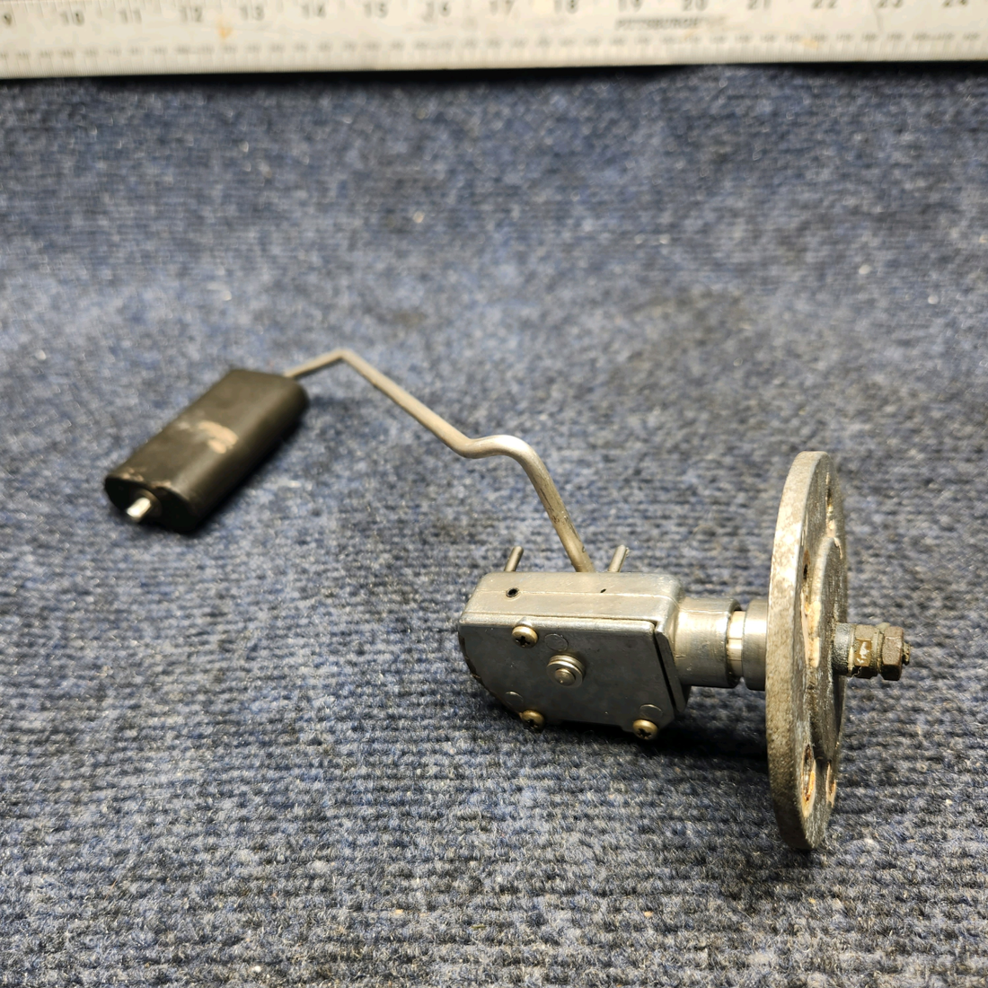Used aircraft parts for sale, C668050-1002 CESSNA C172RG FUEL LEVEL TRANSMITTER ASSEMBLY LH