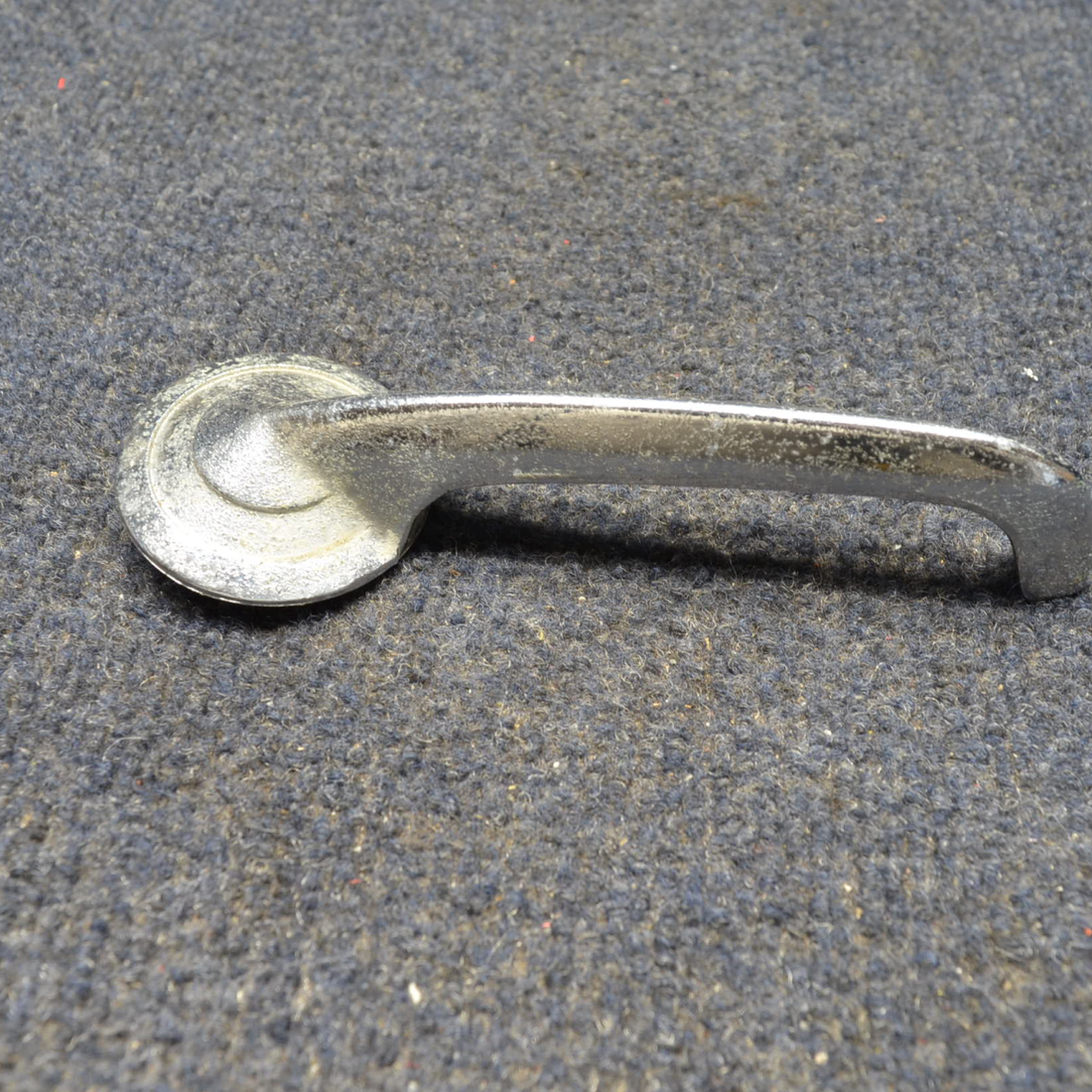 Used aircraft parts for sale, 0511303-1 Cessna C175 CABIN DOOR HANDLE INDSIDE DOOR- PRICE PER EACH