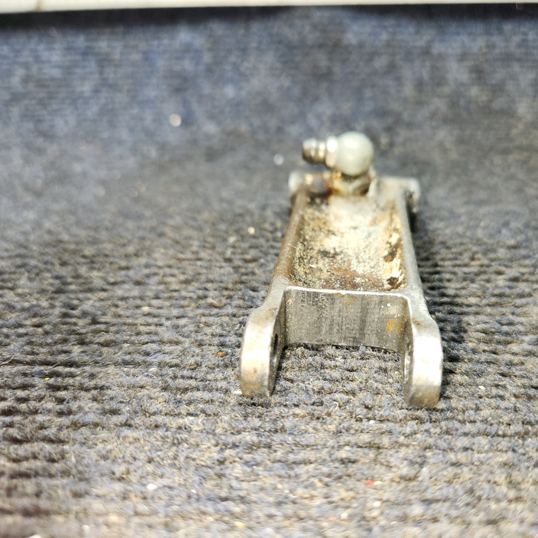 Used aircraft parts for sale, 35-825035 BEECHCRAFT F35 Nose Wheel Steering Link Assy