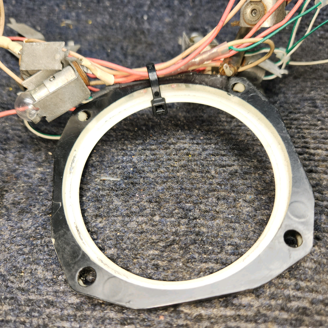 Used aircraft parts for sale, 565-513 Piper PA28-161 Instrument Panel Lights – Set of 11