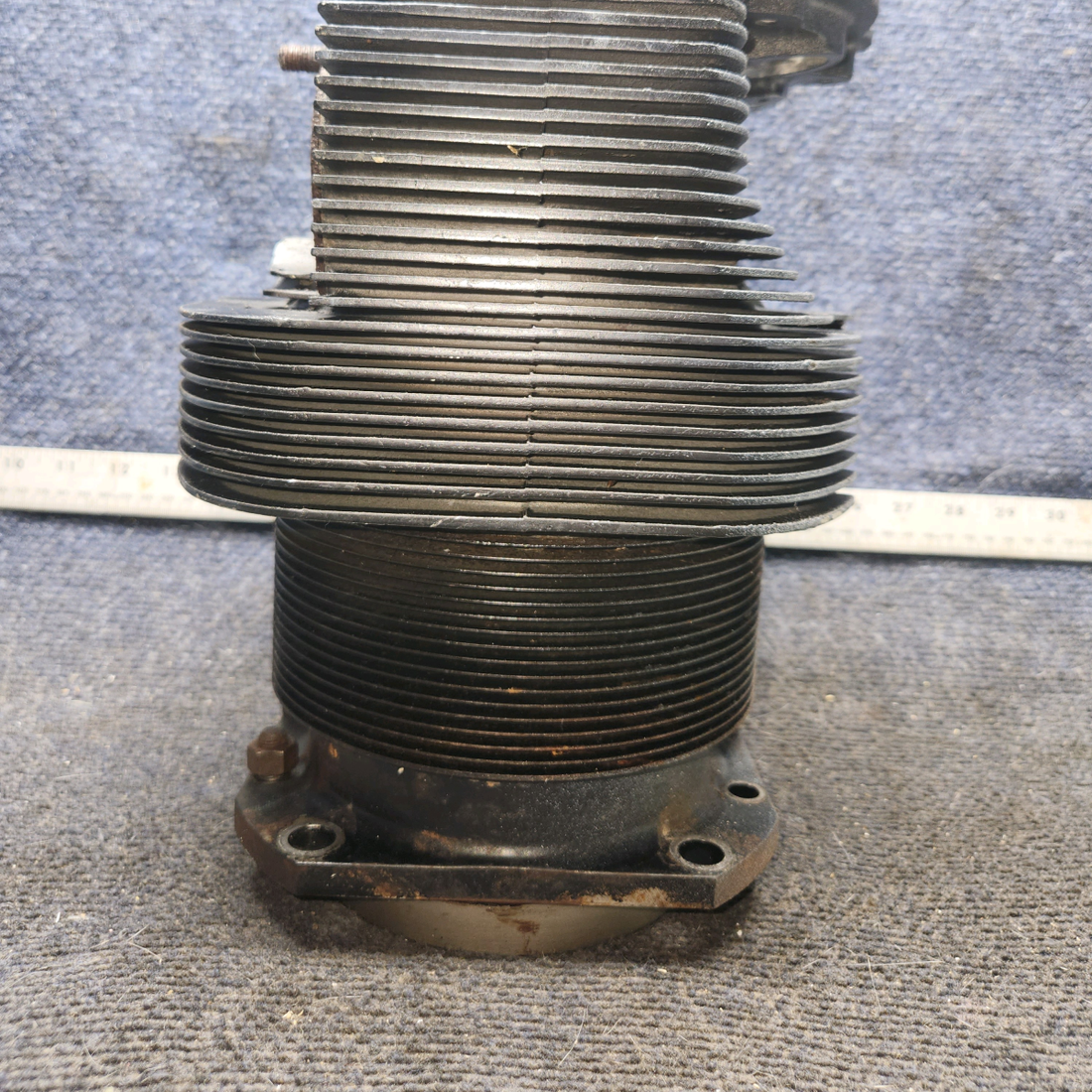 Used aircraft parts for sale, LW-12416 Lycoming Piper PA-28-140 Cylinder