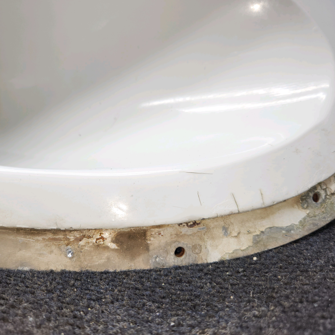 Used aircraft parts for sale, 2452006-21 Cessna 172RG Landing Light Housing Assy - LH