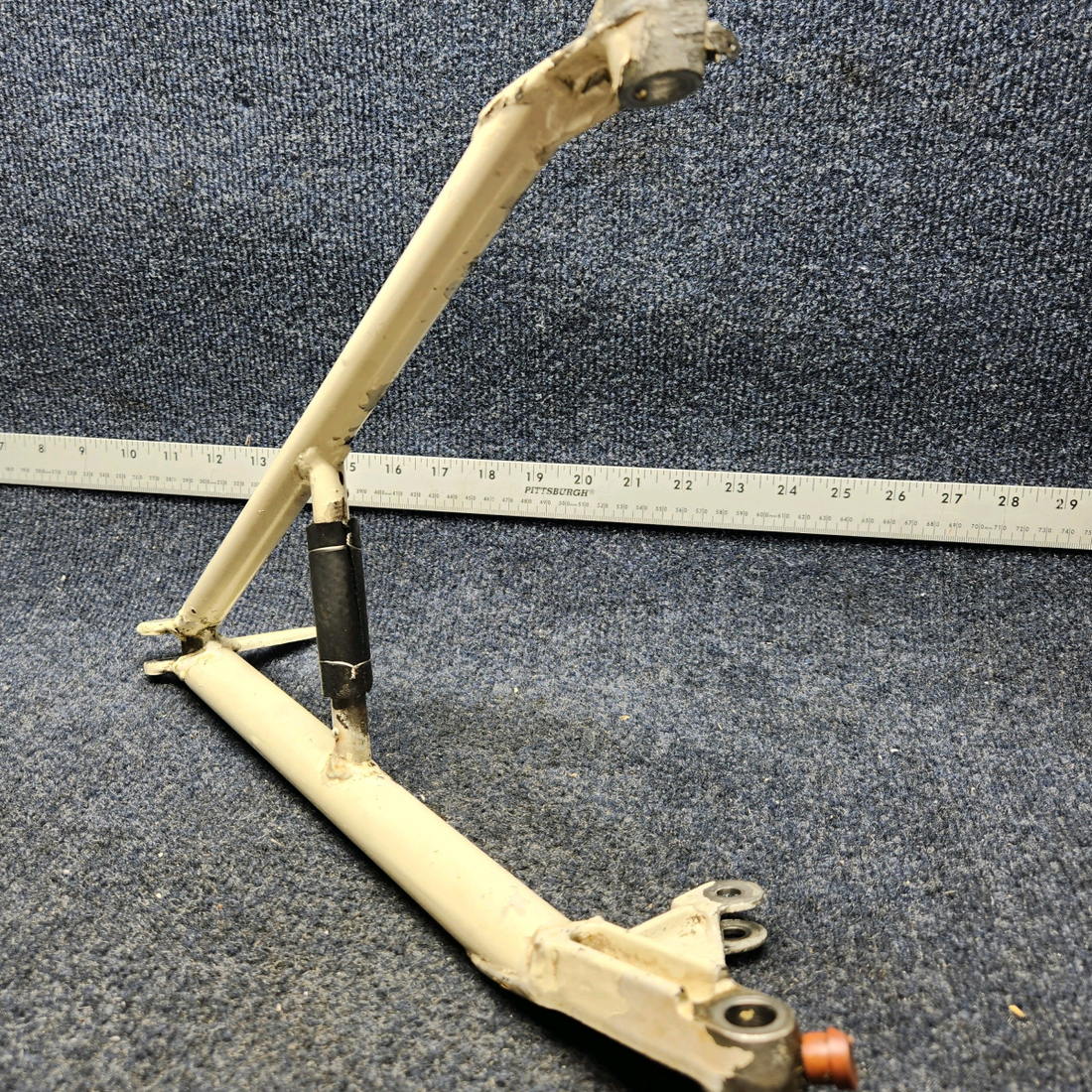 Used aircraft parts for sale, 35-825072 BEECHCRAFT F35 NOSE GEAR RETRACT V BRACE UPPER