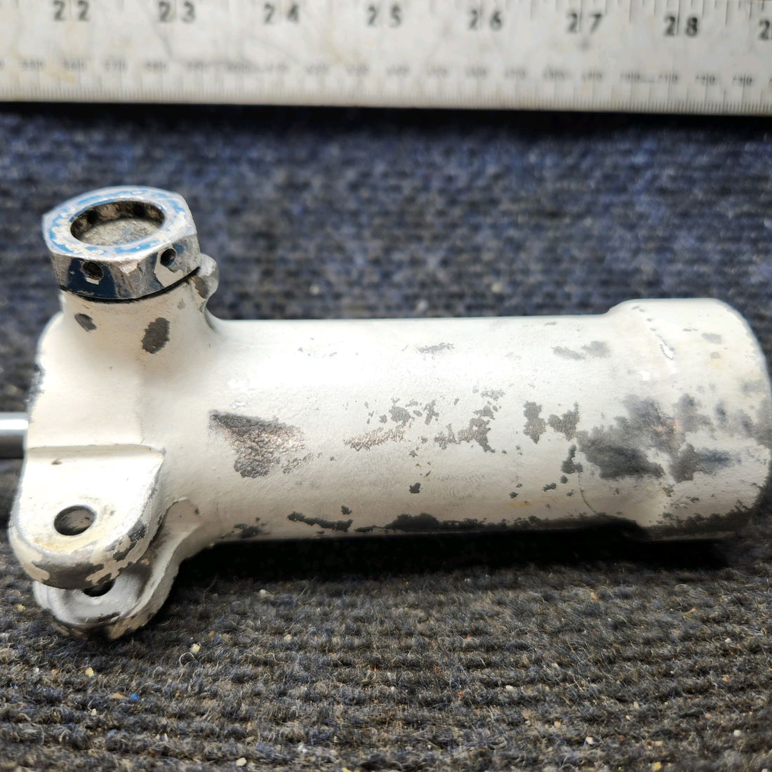 Used aircraft parts for sale, 0842400-10 Cessna 172 Shimmy Dampener Assembly