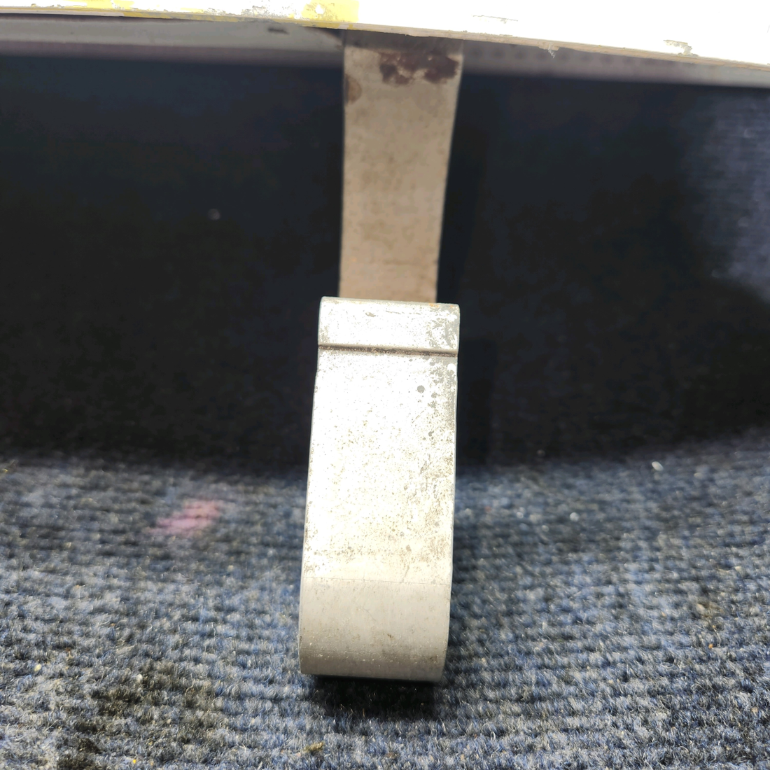 Used aircraft parts for sale, 0717037-6 CESSNA C172RG BAGGAGE DOOR STRUCTURE