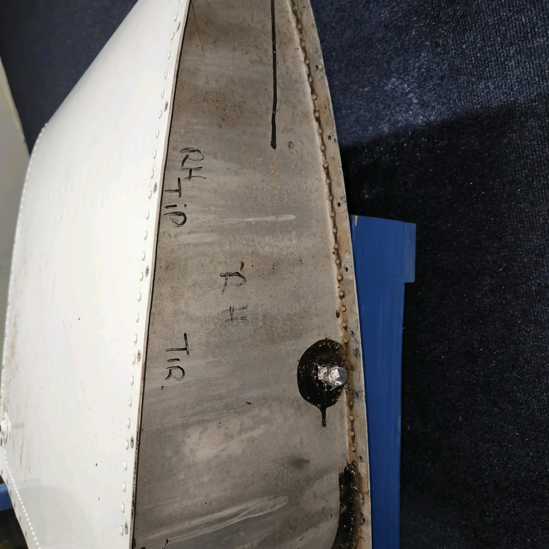 Used aircraft parts for sale, 95070-004 Piper PA32RT-300 Fuel Tank Assy Outboard- LH - See Photos Por Details