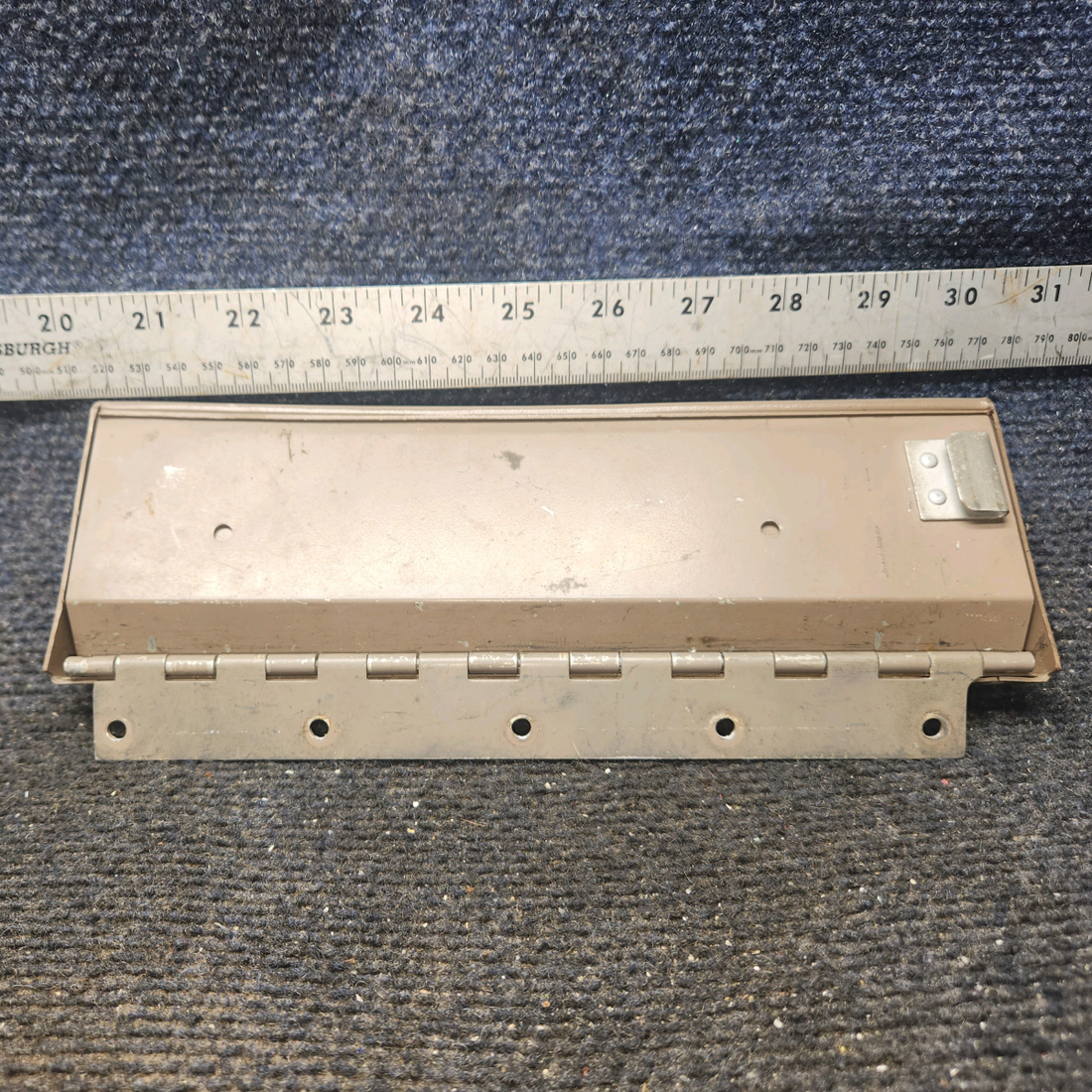 Used aircraft parts for sale, 0513321-1 Cessna 172E Door Map Case