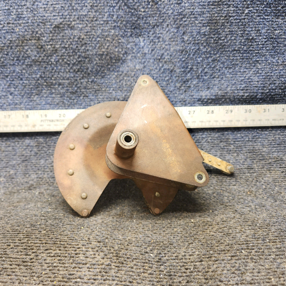 Used aircraft parts for sale, 0760612-1 Cessna 172F Drive Pulley Assembly - RH