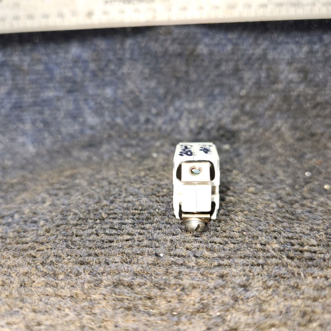 Used aircraft parts for sale, 7277-2-2 klixon 7274-2 PIPER PA-24-250 Circuit Breaker 2 AMP - Price per Each