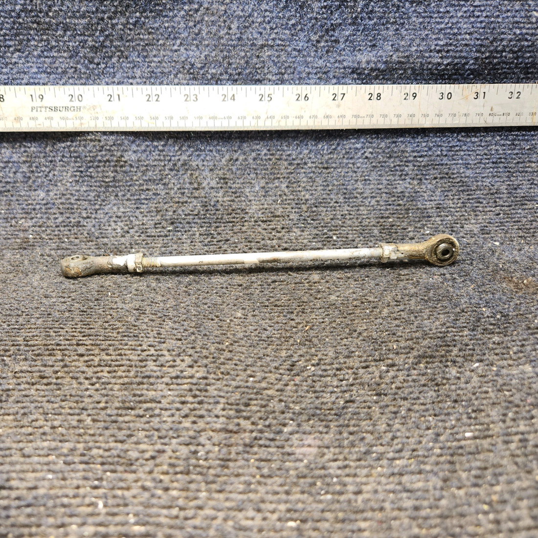Used aircraft parts for sale, 0523537-2 Cessna 172E Flap Push-Pull Rod