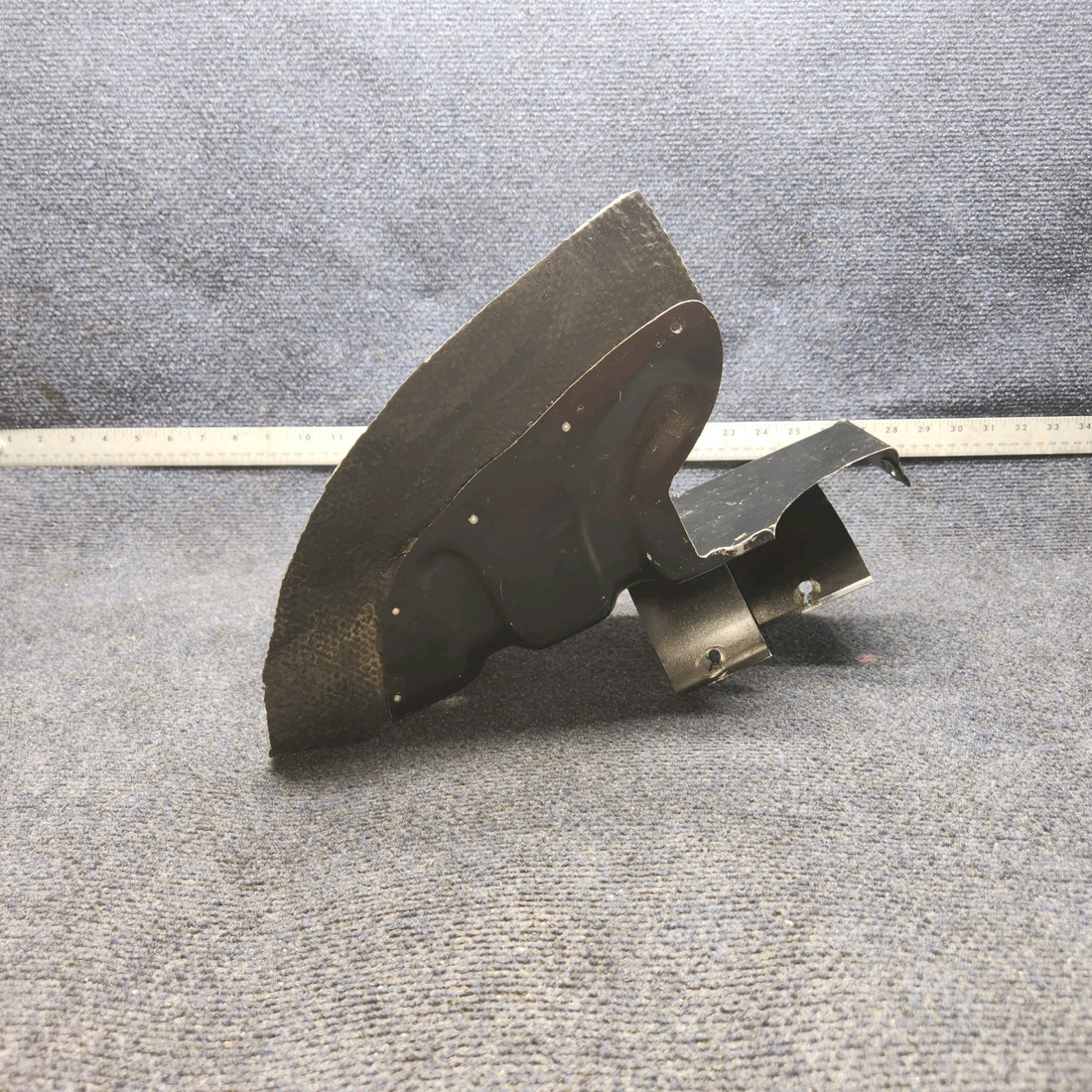 Used aircraft parts for sale, 0555199-2 CESSNA 172K ENGINE BAFFLE, FORWARD VERTICAL