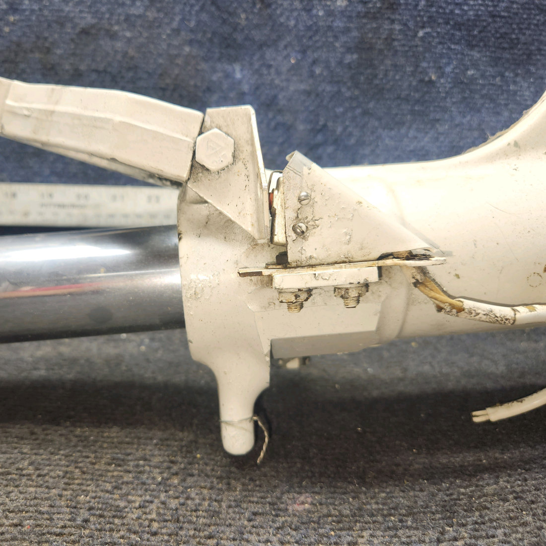 Used aircraft parts for sale, 96766-016 Piper PA32RT-300 Main Gear Strut Assembly with Torque Links  - LH