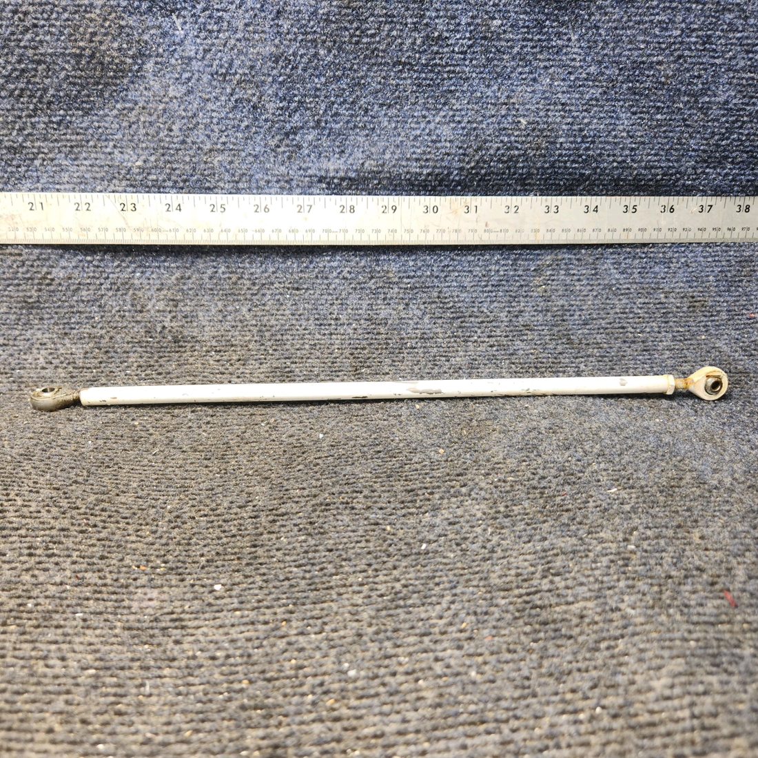 Used aircraft parts for sale, 62766-000 Piper PA-28-140 Aileron Rod Assembly