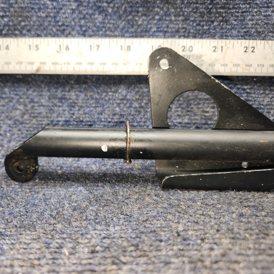 Used aircraft parts for sale, 62829-003 PIPER PA28-140 Rudder Trim Shaft Assy