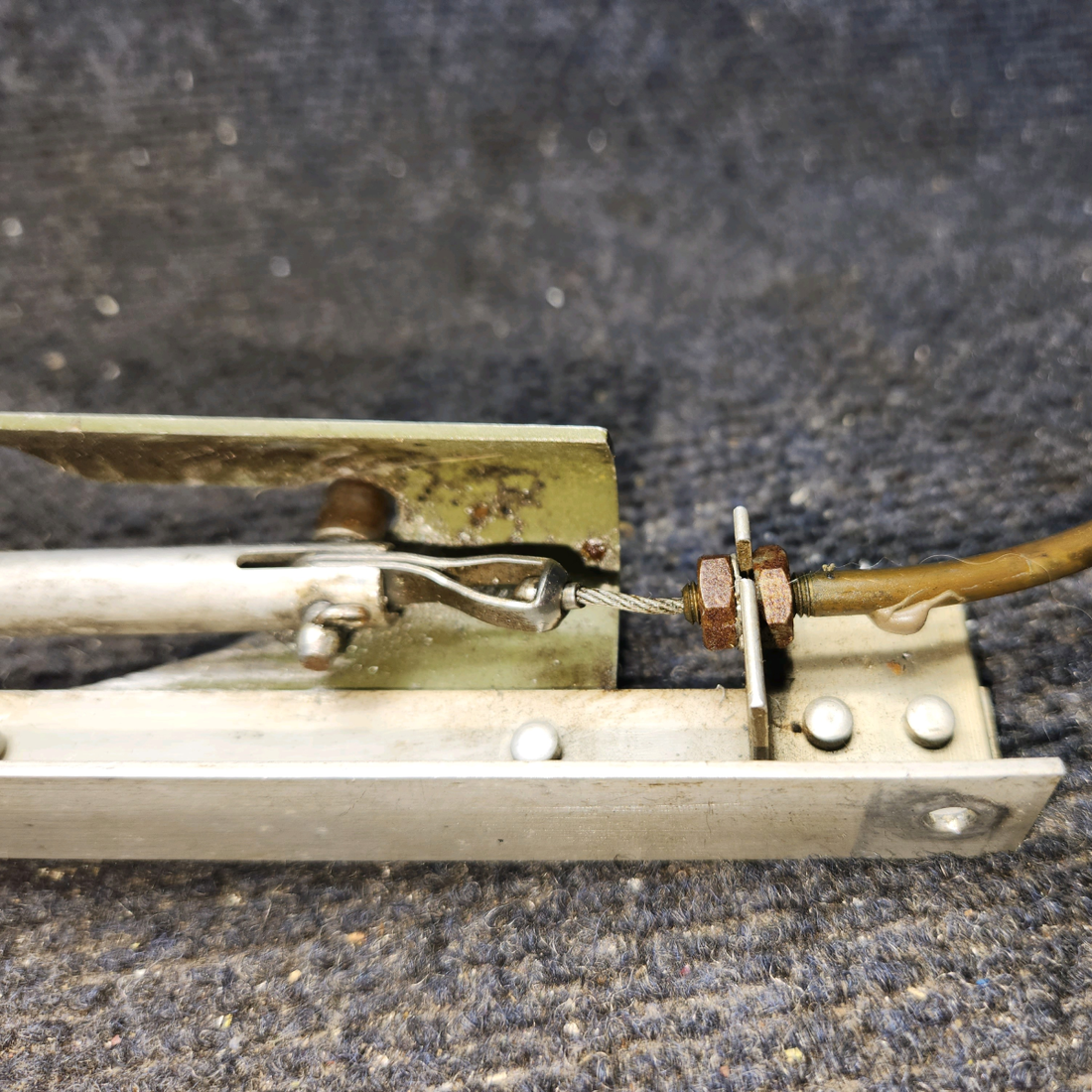 Used aircraft parts for sale, 0813150-55 Cessna 172E Parking Brake Handle Assy