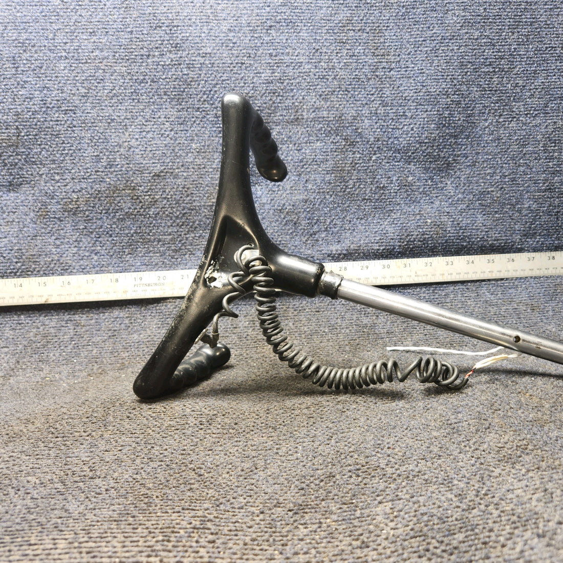 Used aircraft parts for sale, 0513239-9 Cessna 172 E Control Wheel Assembly LH or RH (L: 11-11/16”, D: 5/8”)