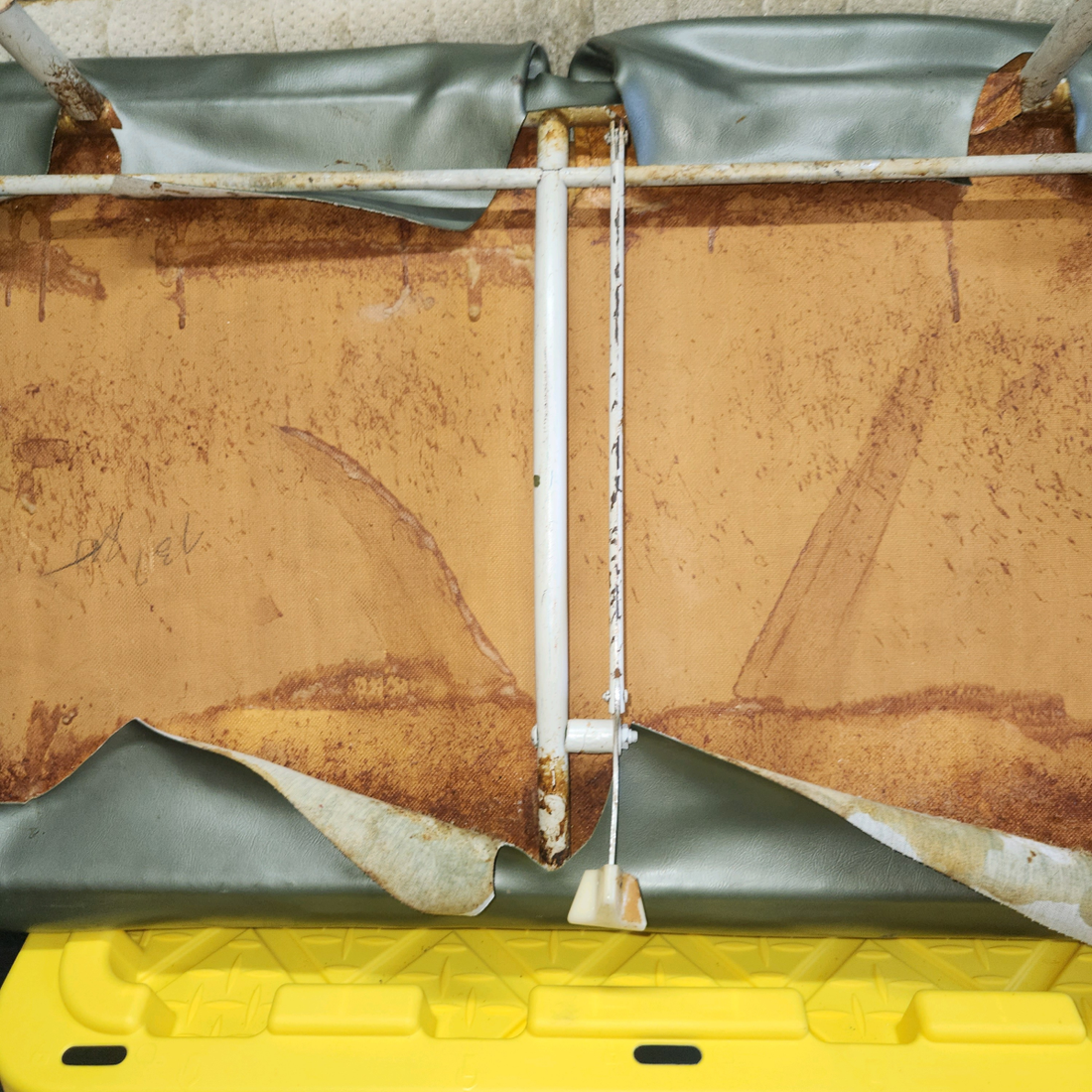 Used aircraft parts for sale, 0514010-19 CESSNA 172K REAR SEAT ASSEMBLY (SINGLE BACK)