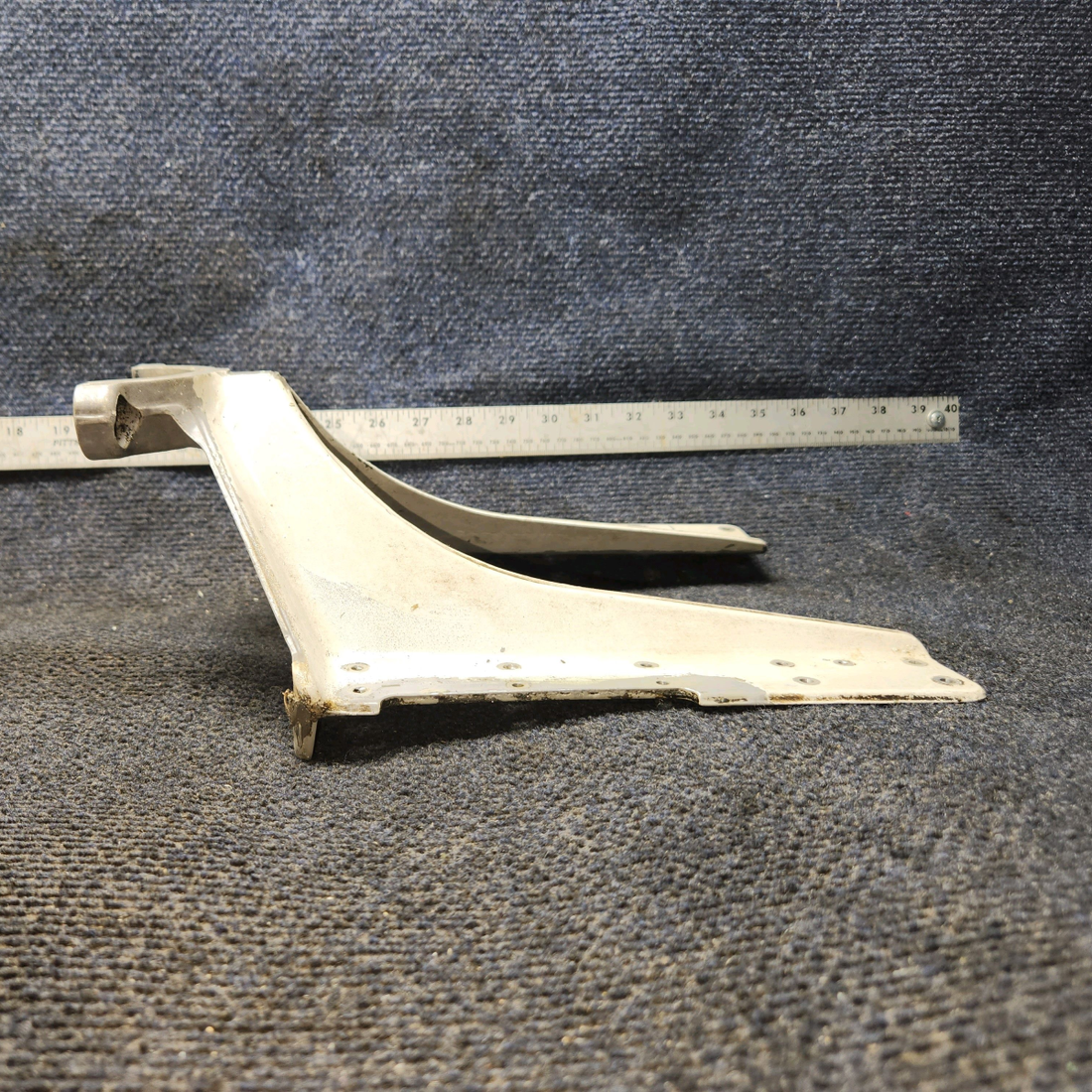 Used aircraft parts for sale, 0543016-1 Cessna 172E Nose Gear Lower Fitting