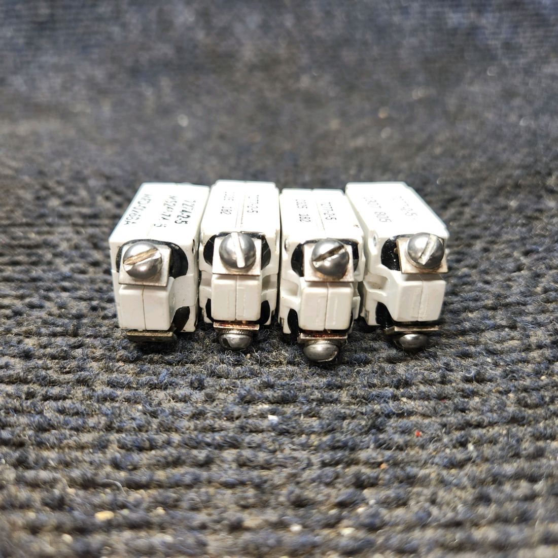 Used aircraft parts for sale, 7277-2-5 Cessna 172E Circuit Breakers 5 Amp