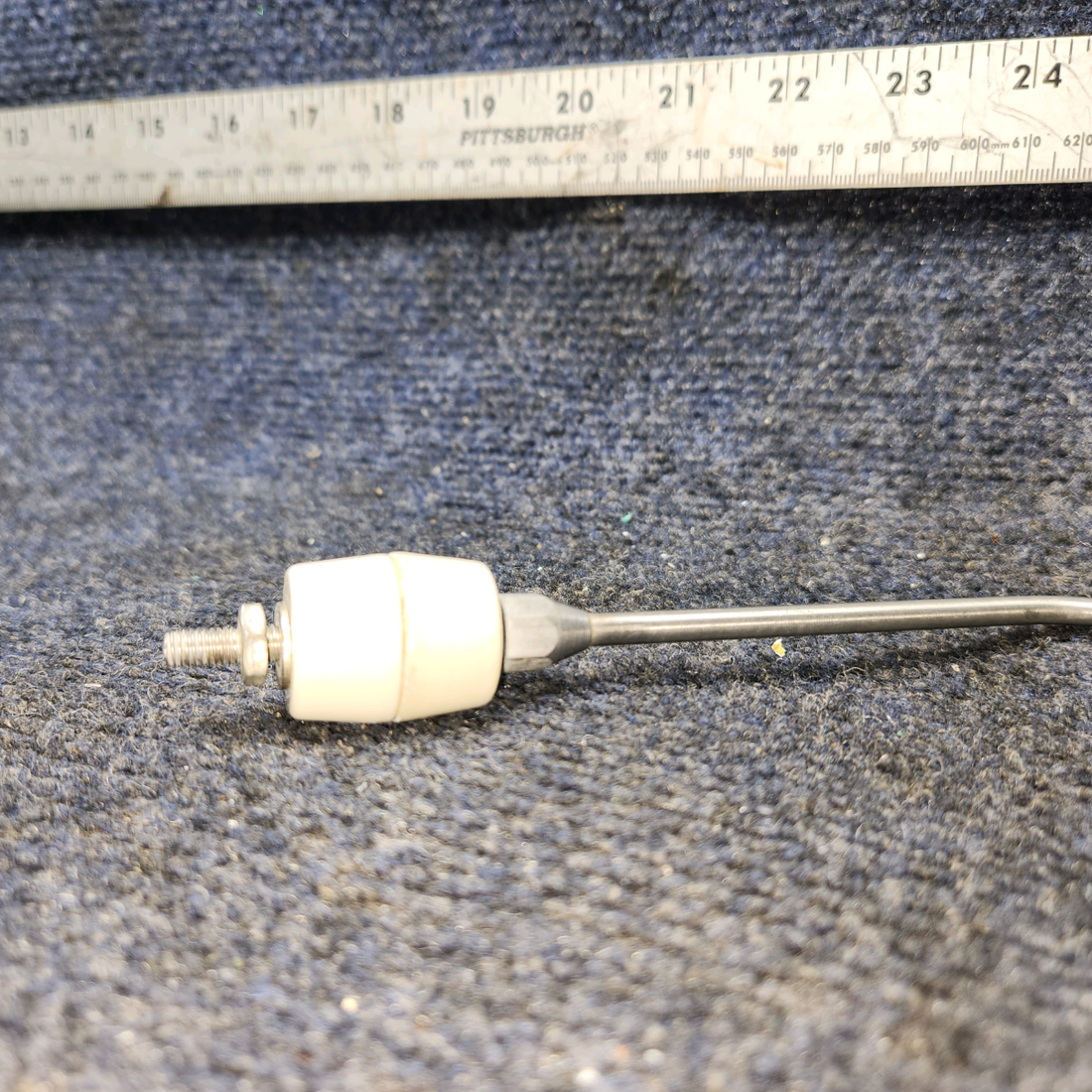 Used aircraft parts for sale, 451-272 Piper PA28-140 Transmitting Antenna Assembly