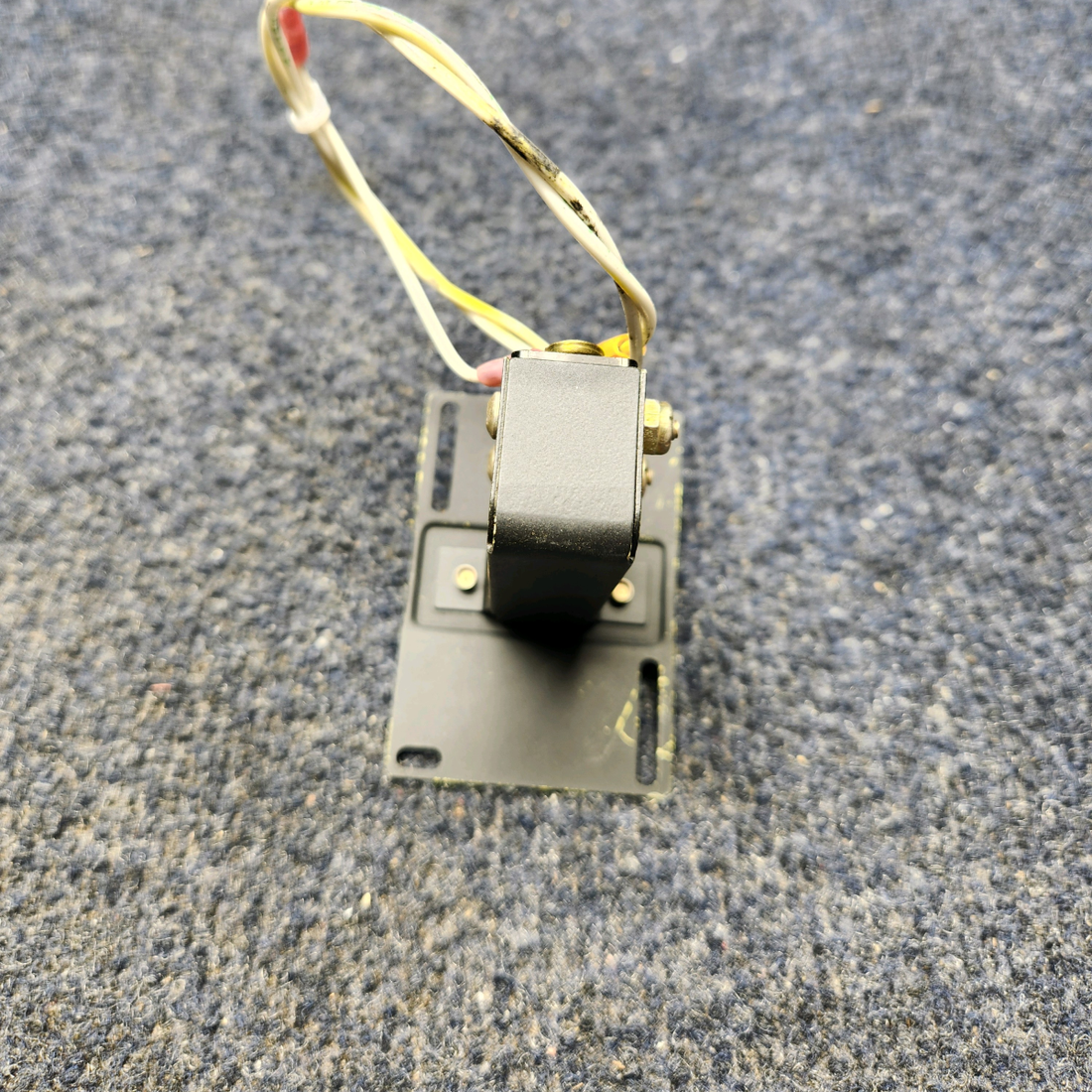 Used aircraft parts for sale, 186-2 Texas Several SAFE FLIGHT LIFT DETECTOR 186-2