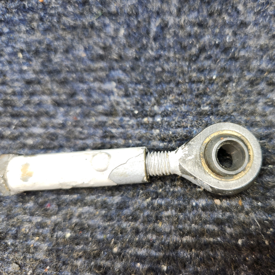 Used aircraft parts for sale, 35-815056-2 BEECHCRAFT 95-55B Main Landing Gear Door Tube – Price per Each