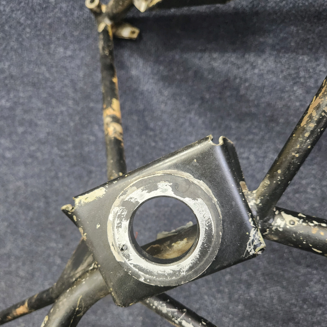 Used aircraft parts for sale, 169-910007-650 Beechcraft A23A Musketeer Custom III ENGINE MOTOR MOUNT