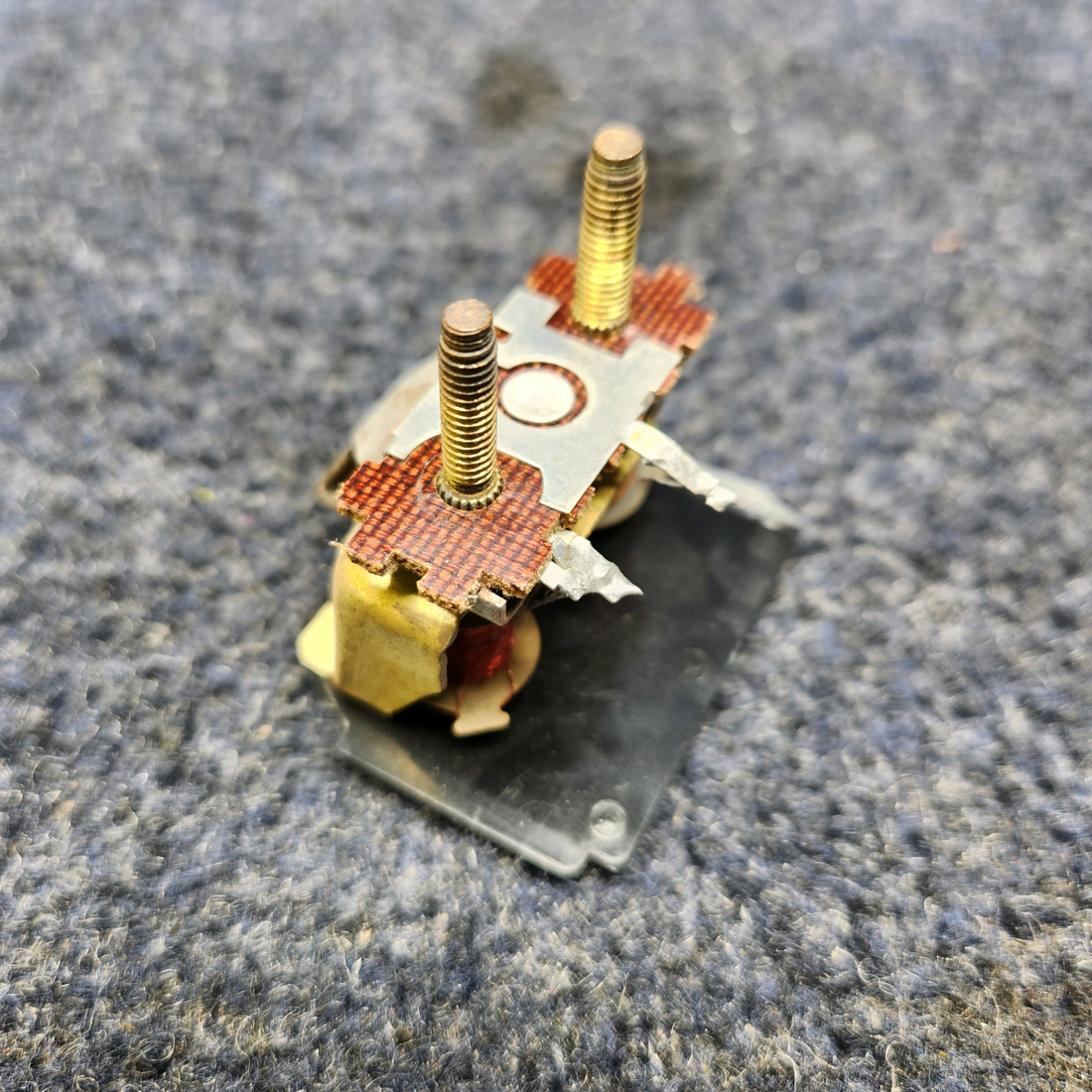 Used aircraft parts for sale, 5640180 BEECHCRAFT F35 STEWART-WARNER FUEL GAUGE INDICATOR 12 VOLTS