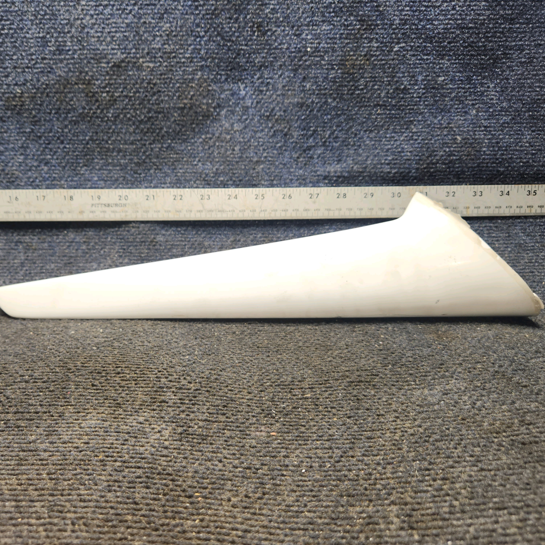 Used aircraft parts for sale, CI-138 Comant Beechcraft 35-33 VHF Blade Antenna
