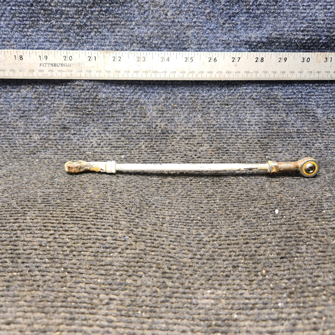 Used aircraft parts for sale, 0523537-2 cessna 172N Flap Push-Pull Rod
