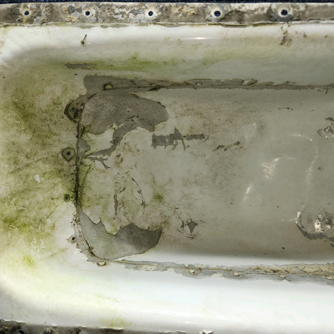 Used aircraft parts for sale, 2413118-1 Cessna 172RG Nose Gear Tunnel Cover Assy