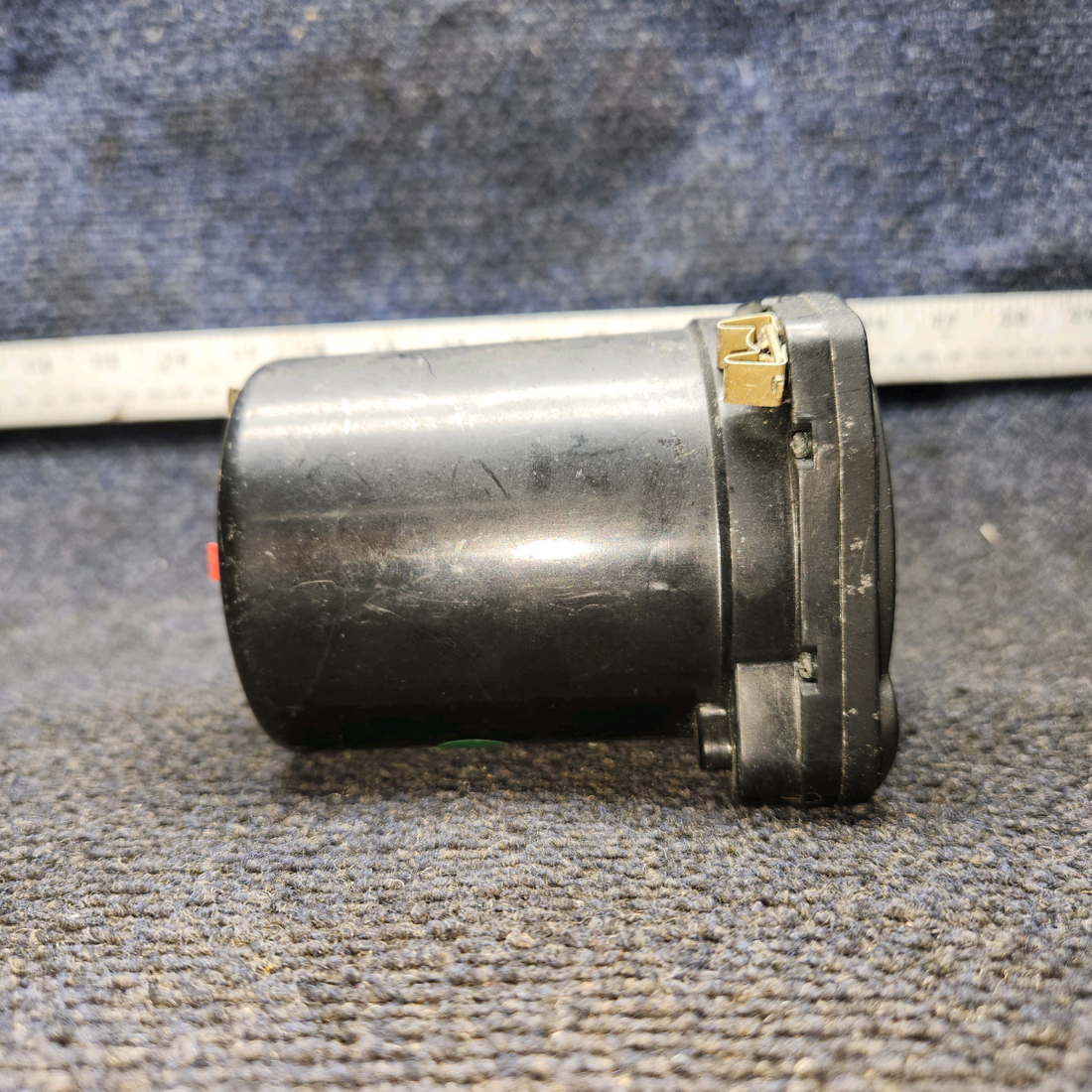Used aircraft parts for sale, C661080-0101 United Instruments Cessna 172 Vertical Speed Indicator