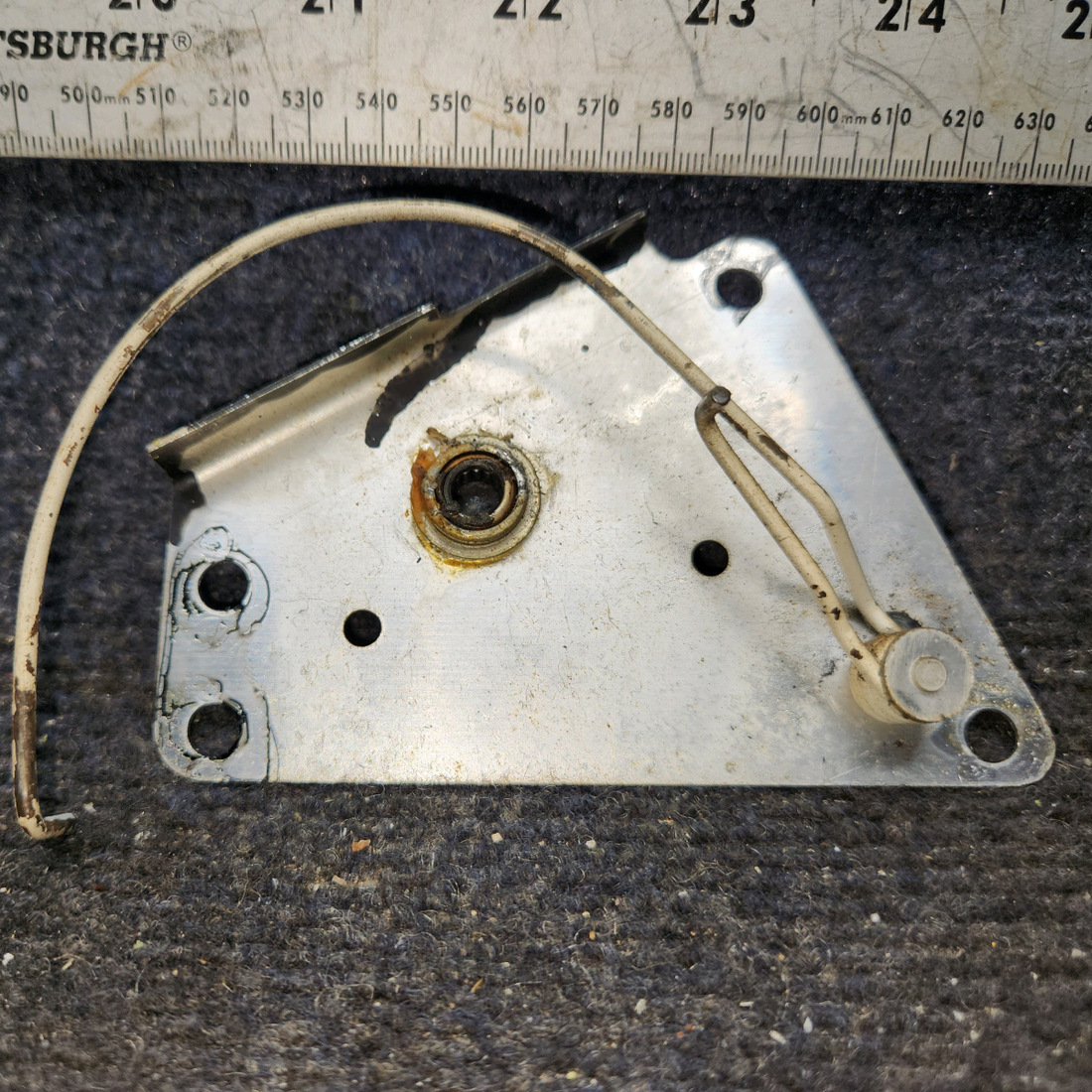 Used aircraft parts for sale, 0713642-1 Cessna 182G Elevator Trim Retainer with Indicator