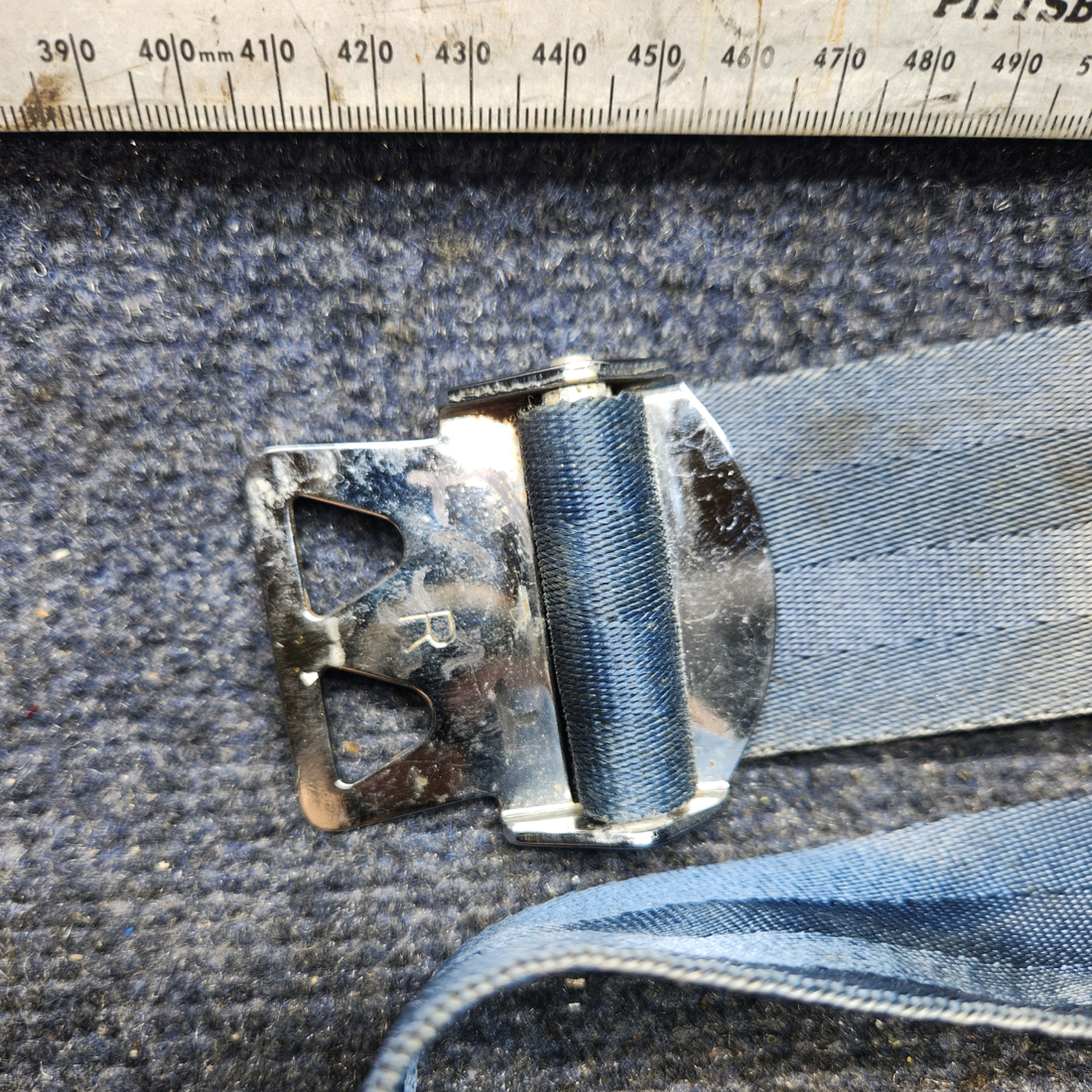 Used aircraft parts for sale, SEAT BELT-SET PIPER PA28-140 PA28-140 Seat Belt Set Pilot-Copilot And Rear Passenger