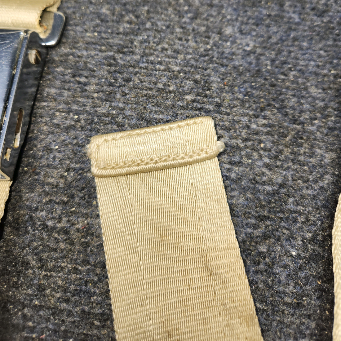 Used aircraft parts for sale, S-1746V13 CESSNA 172K SEAT BELT ASSEMBLY - BEIGE