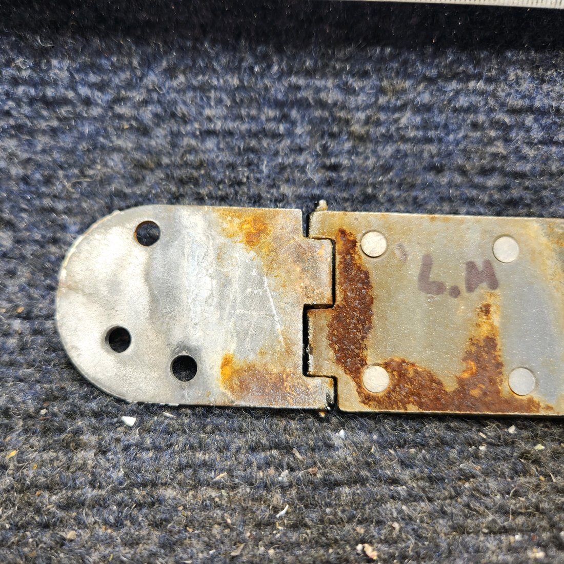 Used aircraft parts for sale, 0511237-1, 0511238-1 Cessna 172E Cabin Door Hinge Assembly Upper - LH