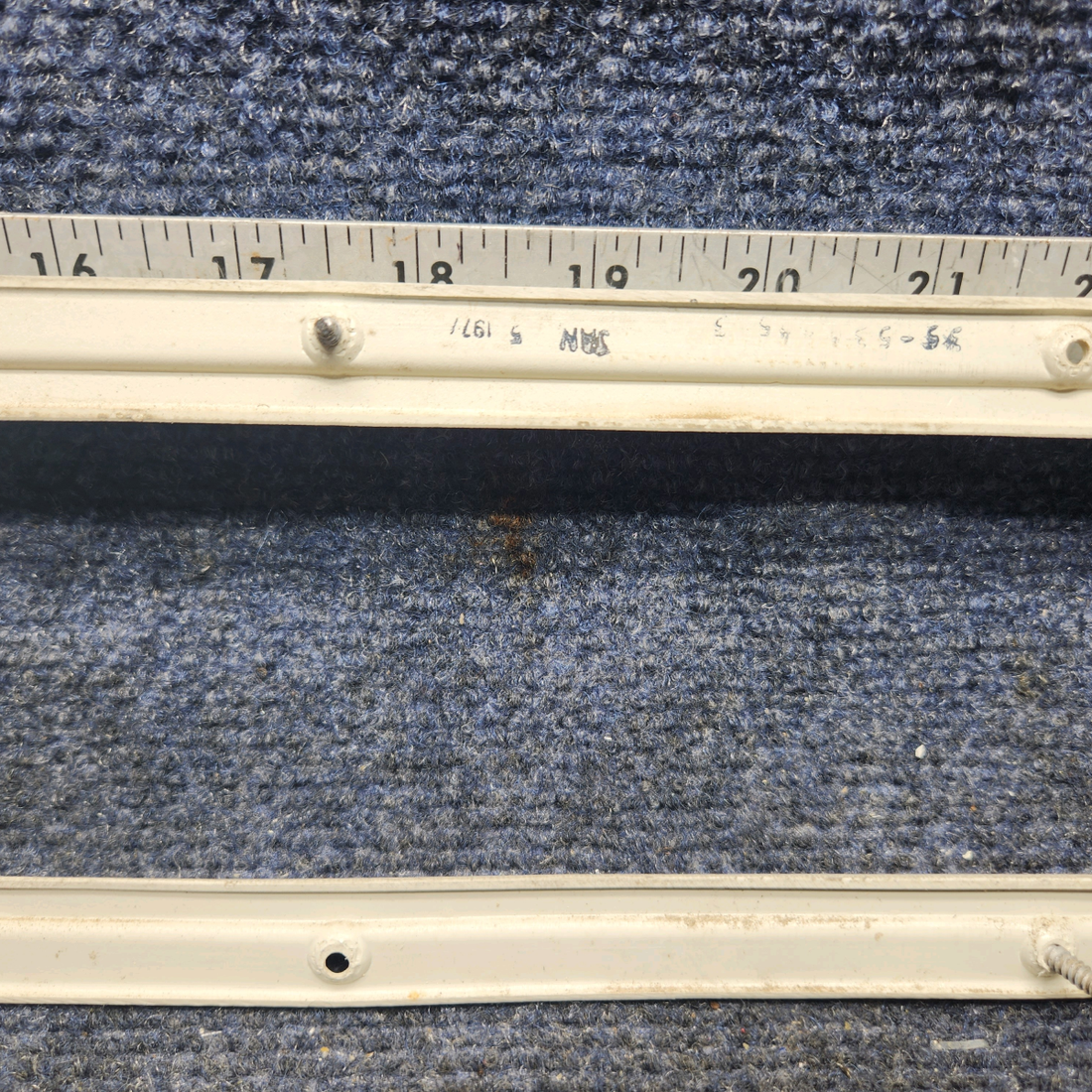 Used aircraft parts for sale, 35-554035-5 Beechcraft F33A HAT SHELF AIR VENT ASSEMBLY