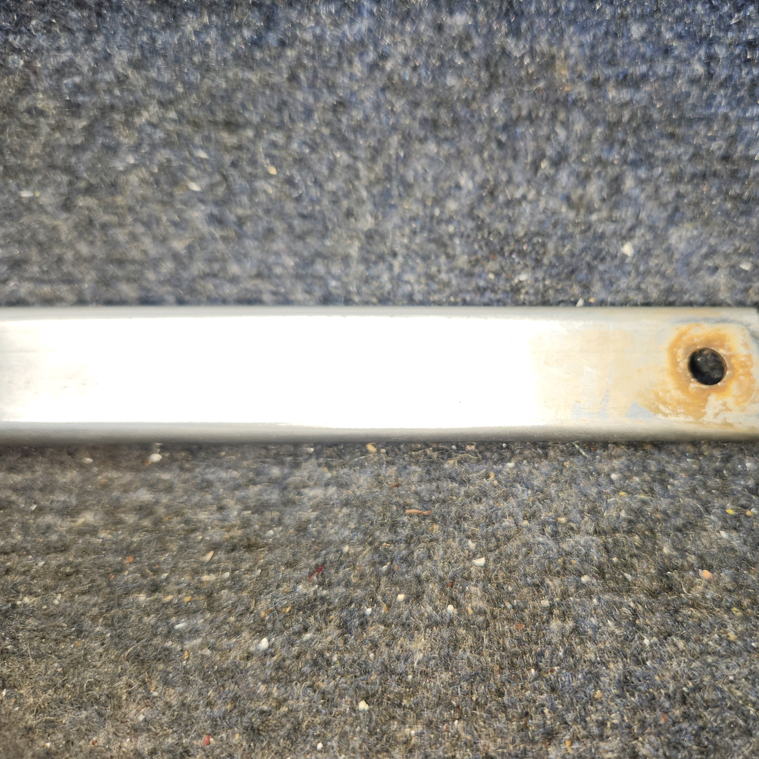 Used aircraft parts for sale, 65727-000 Piper PA-28-140 Door Holder Assembly
