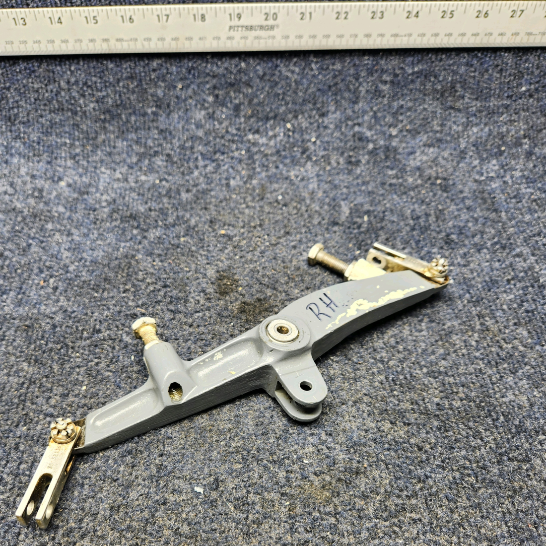 Used aircraft parts for sale, 35-521158 BEECHCRAFT F35 AILERON BELLCRANK ASSY RH