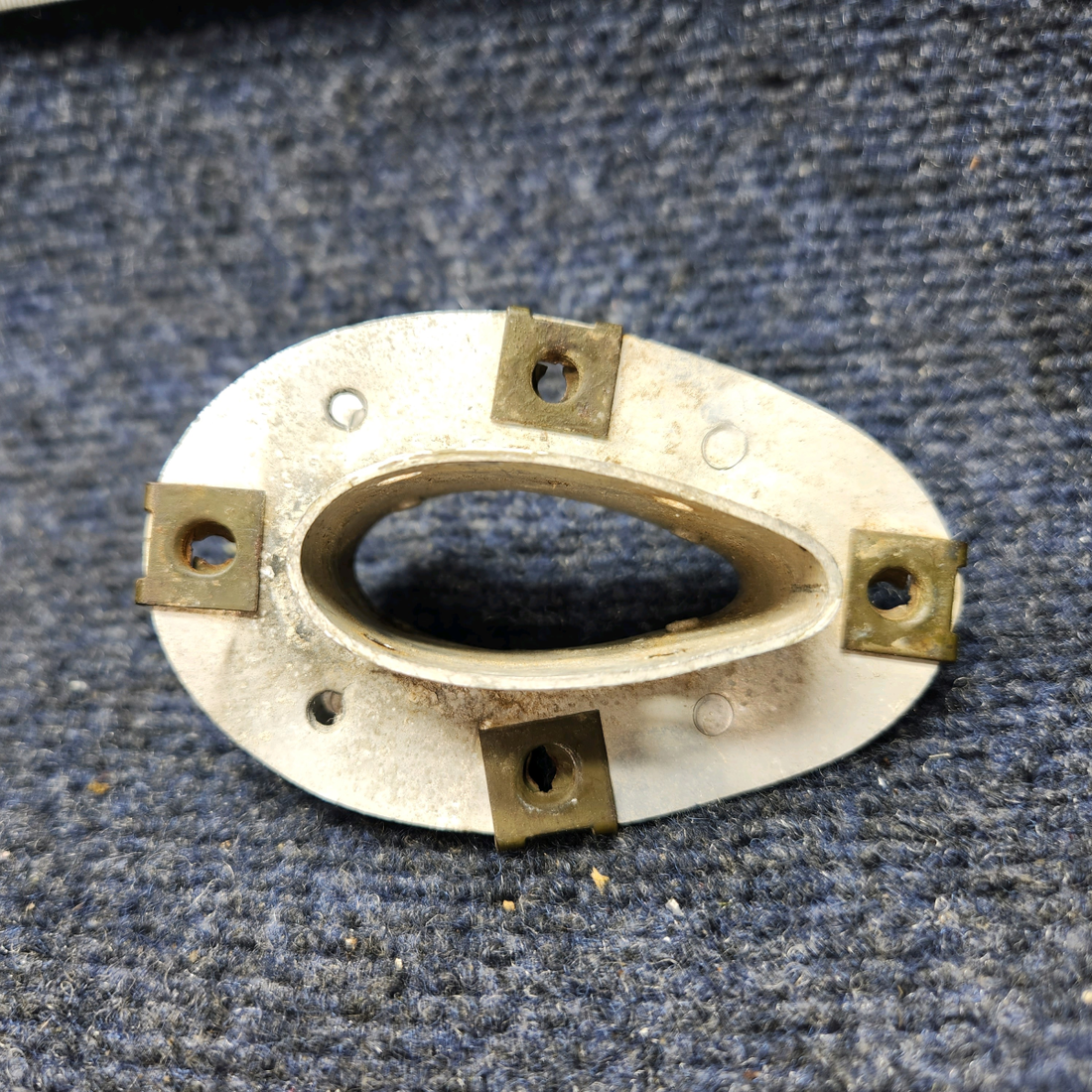 Used aircraft parts for sale, 0721105-8 Cessna 172RG Pitot Tube Connector