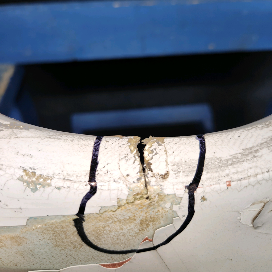Used aircraft parts for sale, 0552162-14 cessna 172N Upper Spotweld Assembly – Cracked, Dented and Bent