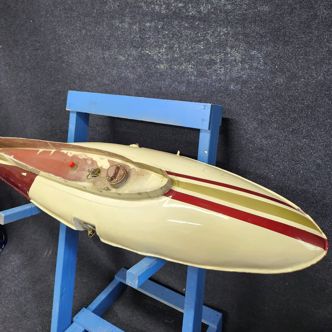 Used aircraft parts for sale, MECO Tip Tank BEECHCRAFT F35 BONANZA 10 GAL AUX TIP TANK LH AND RH "ALUMINUM" SET OF TWO.