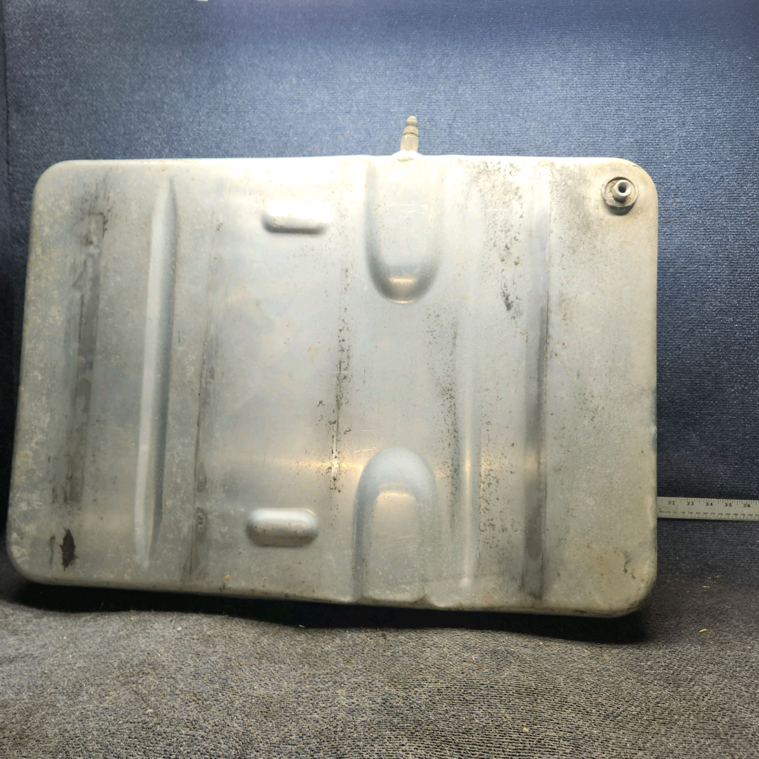 Used aircraft parts for sale, 0426508-10 cessna 150G Fuel Tank Assembly - RH