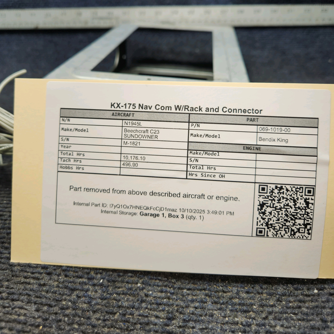 Used aircraft parts for sale, 069-1019-00 Bendix King Beechcraft C23 SUNDOWNER KX 175 NAV/COM – Includes Rack and Connector