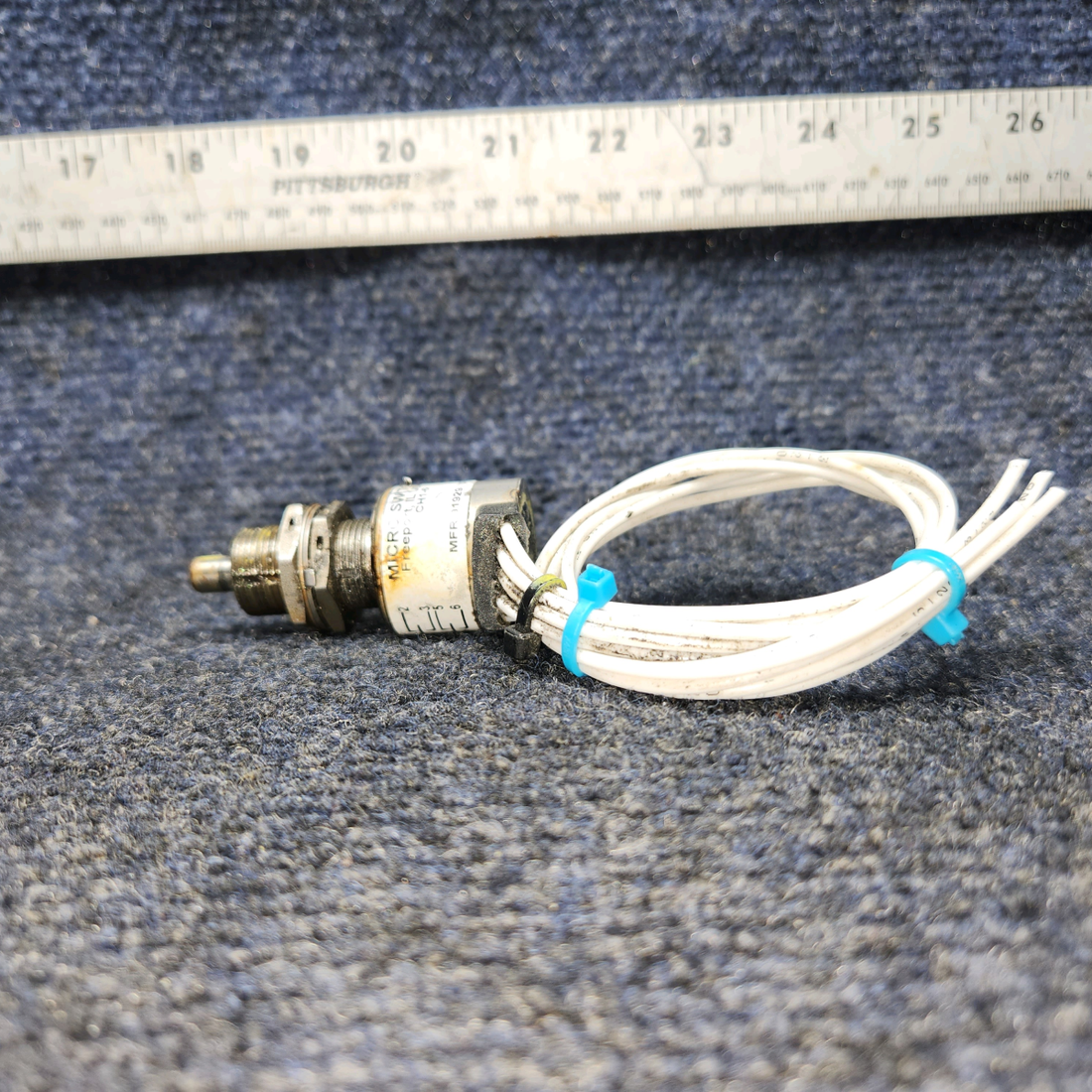 Used aircraft parts for sale, 1CH1-6 Beechcraft A24R Micro Switch Gear Limit Switch