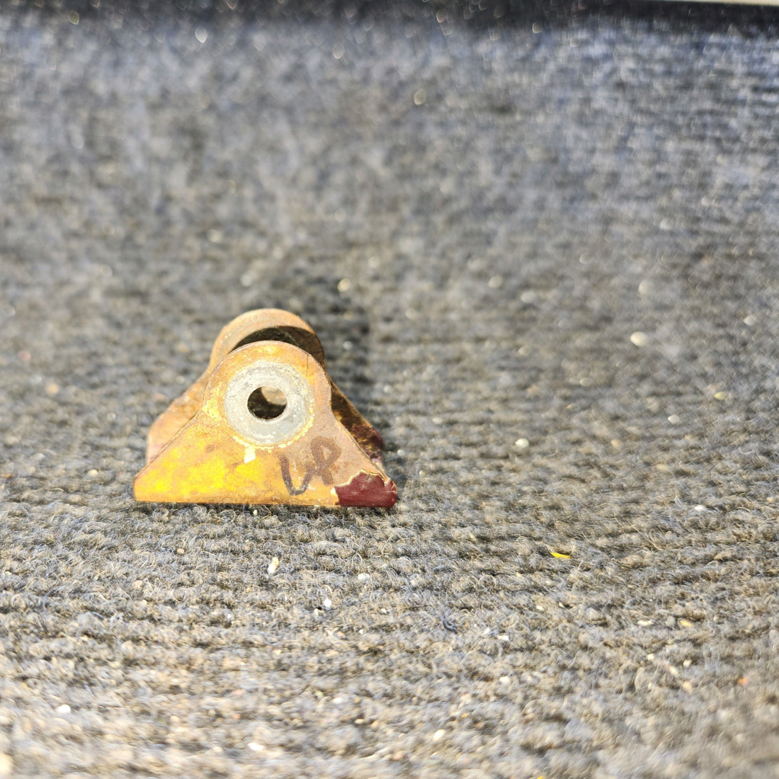 Used aircraft parts for sale, 35-650121-4 BEECHCRAFT F35 Elevator Hinge Bracket Out