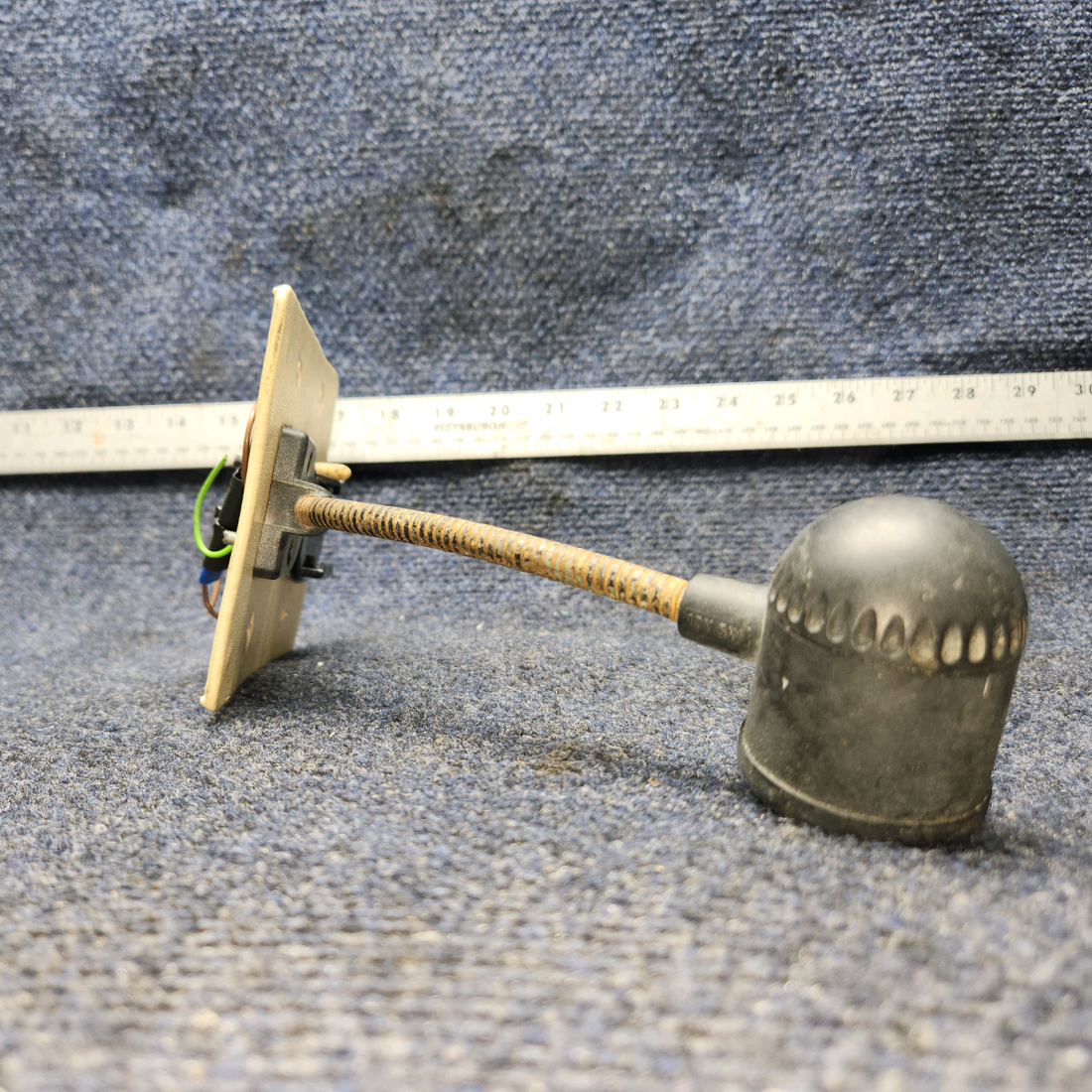 Used aircraft parts for sale, MAP LIGHT PIPER PA28-161 Reading Map Overhead Light| 12 VOLTS