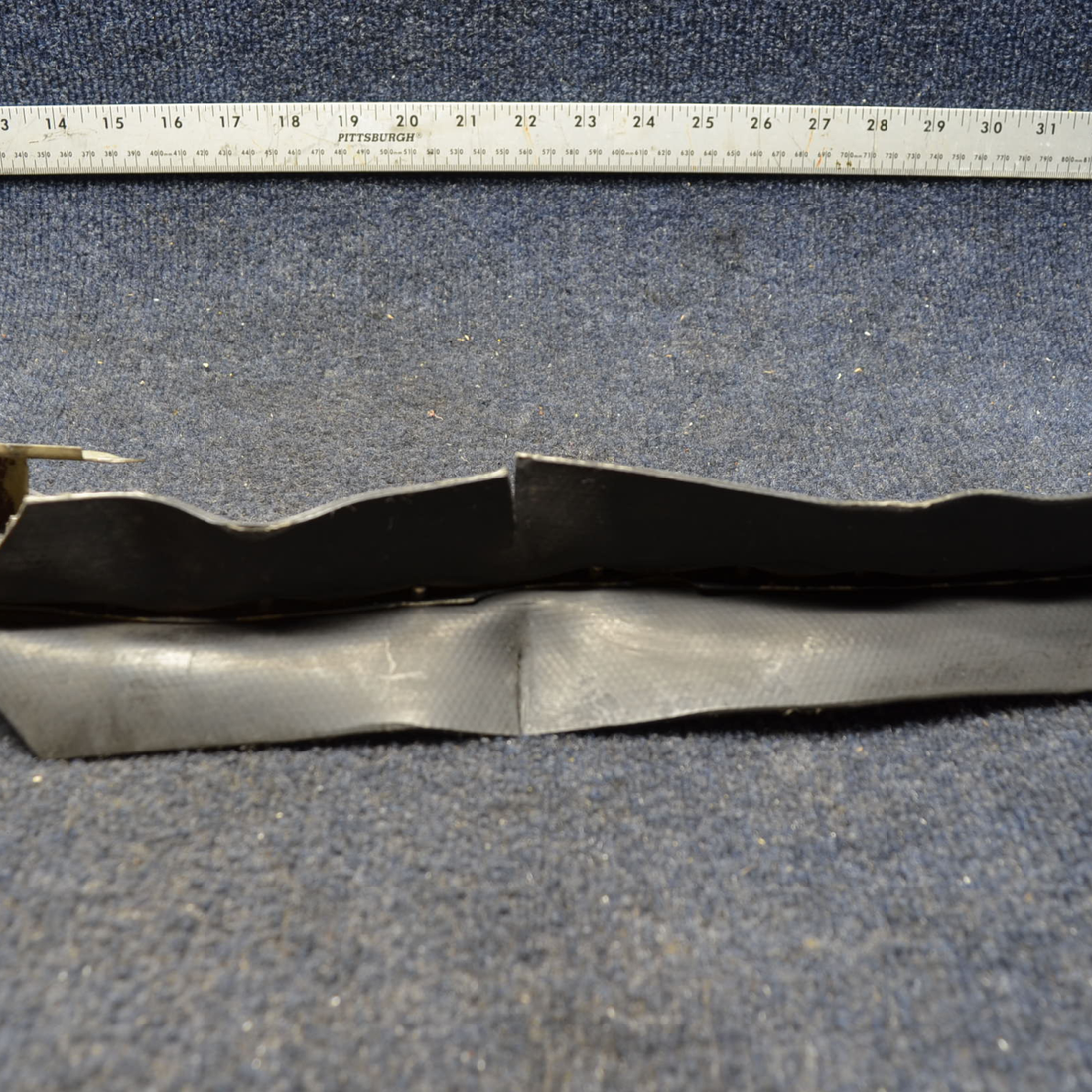Used aircraft parts for sale, 2455029-1 Cessna 172RG CENTER BAFFLE ASSY