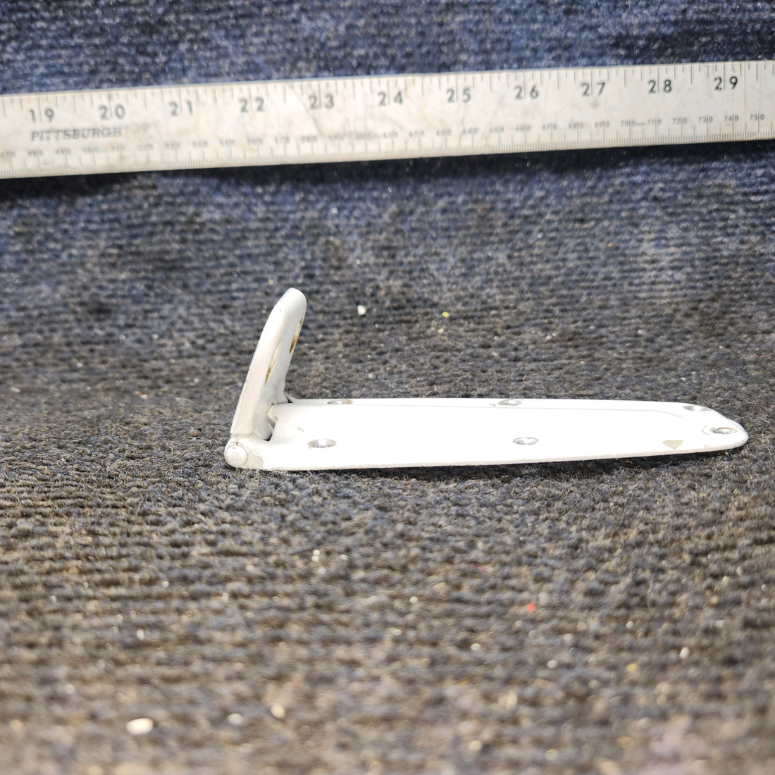 Used aircraft parts for sale, 0413426-3 cessna 150G Hinge Assembly – LH Upper & RH Lower