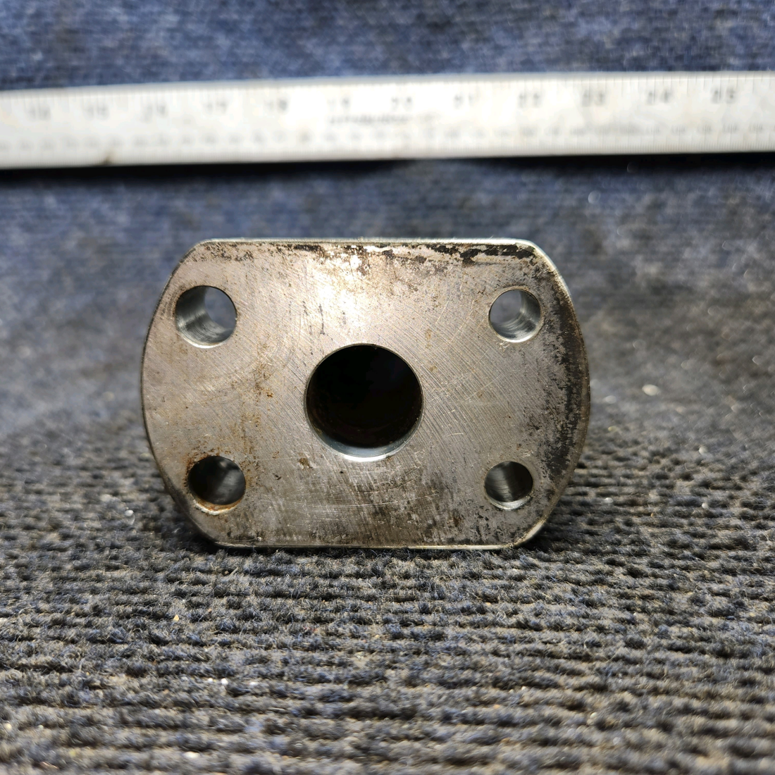 Used aircraft parts for sale, 0541124 cessna 150G Main Landing Gear Axle